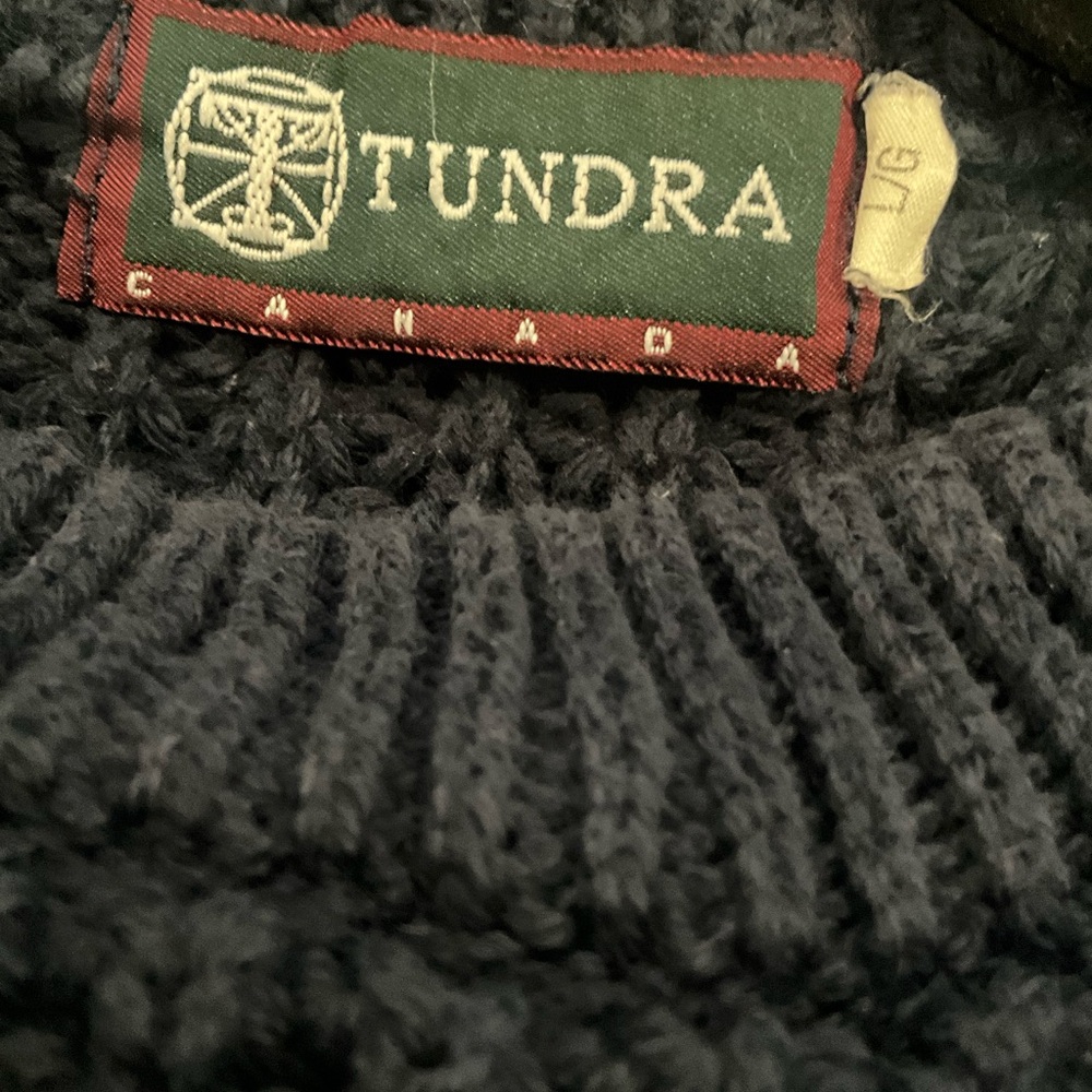Tundra Men's Crewneck Sweater - Black